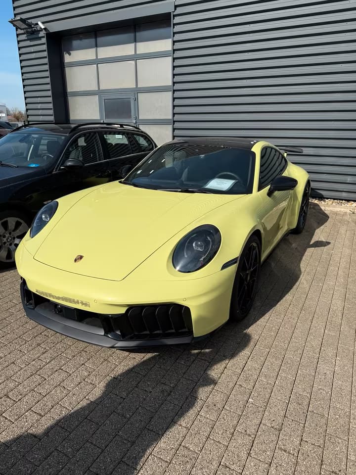 PORSCHE 911 992.2 GTS, Ansicht 3